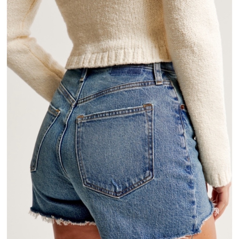Abercrombie & fitch the 4” mom short high rise size 0/25 blue